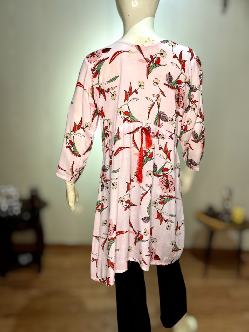Soft Pink & Red Floral Printed Cotton Tunic | Round Neck Straight Fit Kurti (LK-3009)