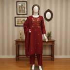 Detailed front view of the maroon 2-piece set on a mannequin.
