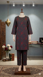 ZH2 Store | Signature Striped 2-Piece Lawn Collection – Ethnic Printed Kurta & Trouser Set (PCU 5022)