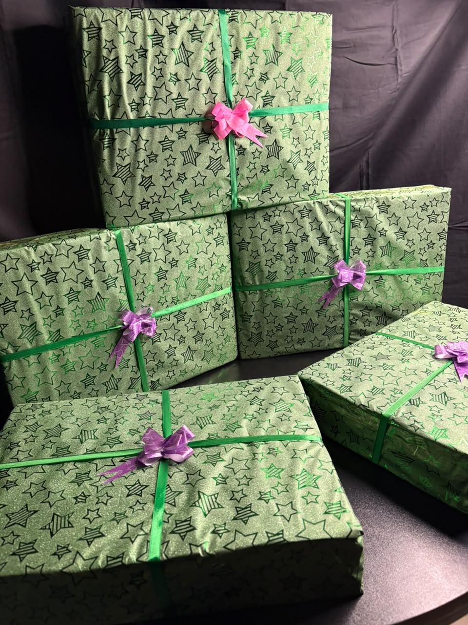 ZH2 14th August Azadi Gift Box – Fabric, Perfume & Accessories Set (FE-150012)
