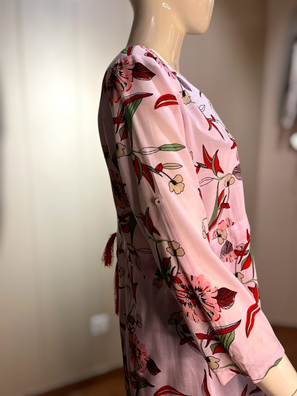 Soft Pink & Red Floral Printed Cotton Tunic | Round Neck Straight Fit Kurti (LK-3009)